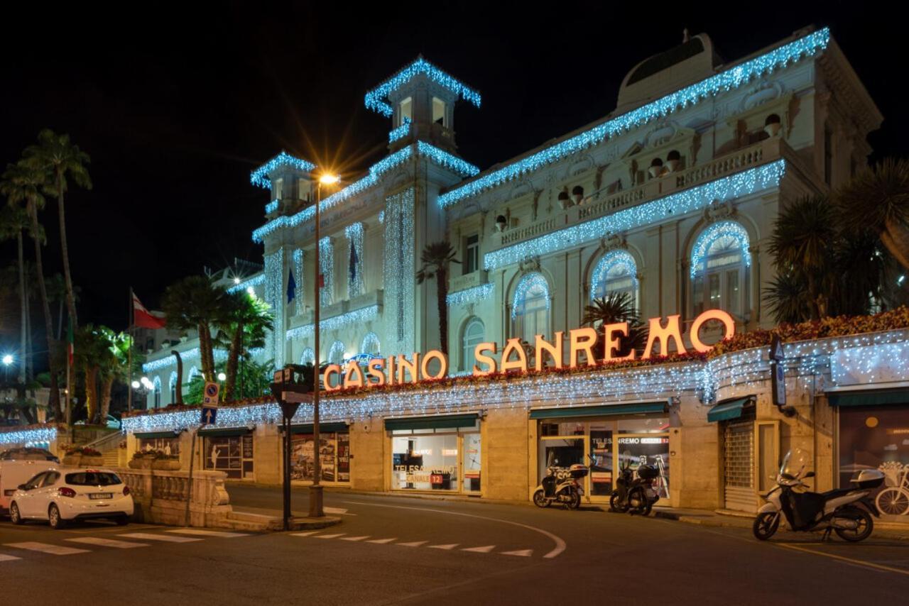 La Casa Di Ermes - Ampio Luminoso Appartamento A Tre Minuti Dal Centro Санремо Екстер'єр фото